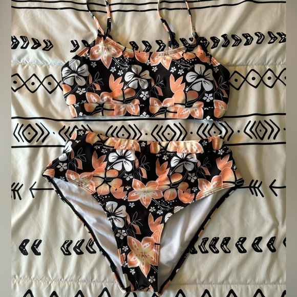 SHEIN Other - Tropical Flowers SHEIN Bikini Set